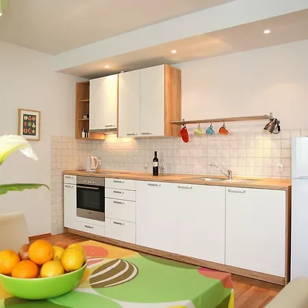 Apartman Kairos *